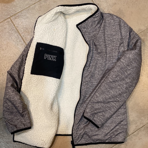 Pink reversible jacket - Picture 2 of 3